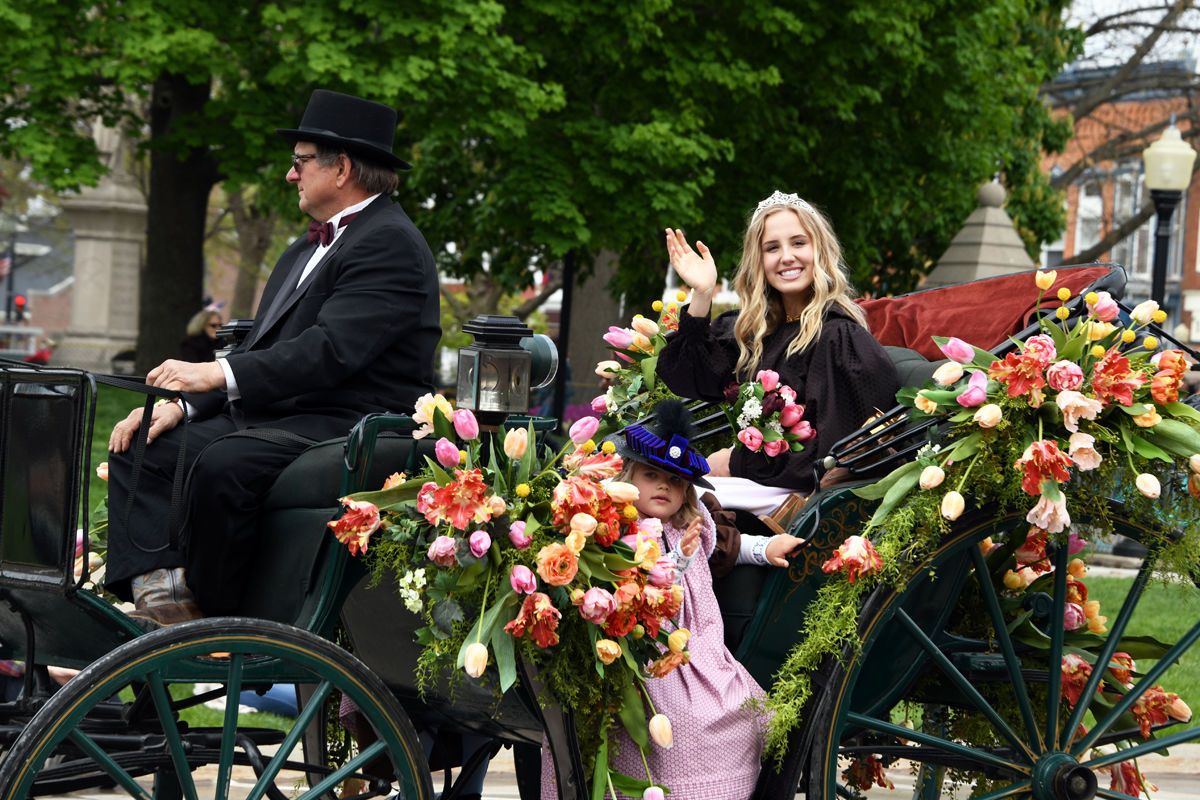 239 Queen Olivia Vander Leest in the Tulip Parade.JPG